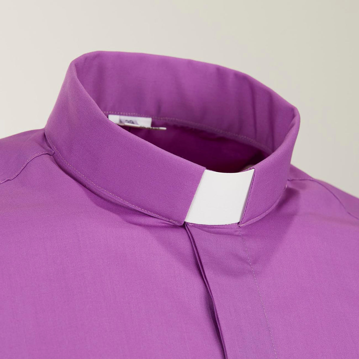Priesterhemd aus POLYCOTTON – Lila – Römisches Design – Langarm