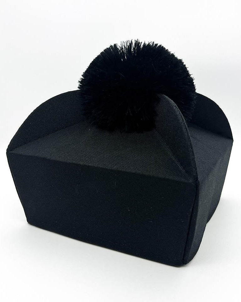 Quadricorn - Black - with pompoms